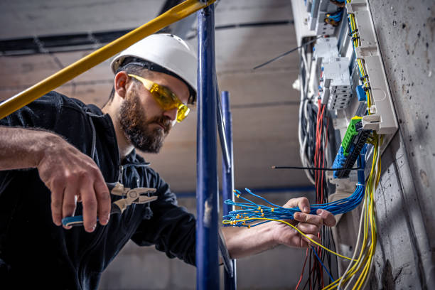 Best Electrical Outlet Repair  in Bay Shore, NY